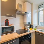 Merles 15 Rdc Centre Stationnement Apartman